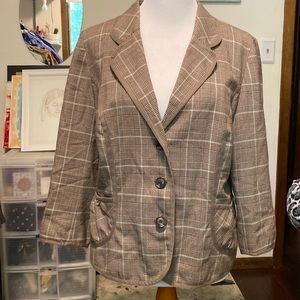 CALVIN KLEIN plaid blazer jacket. Three quarter sleeves, nice details! Size 14